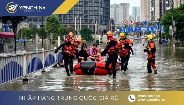 Mùa bão lũ - thiên tai gây tắc biên Trung Quốc