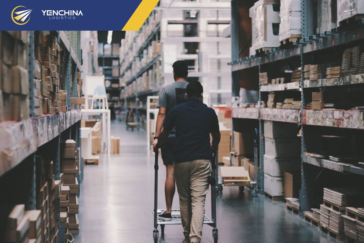 Nội thất kính và hàng cồng kềnh dễ vỡ cần bọc lót toàn bộ bề mặt trước khi lên xe