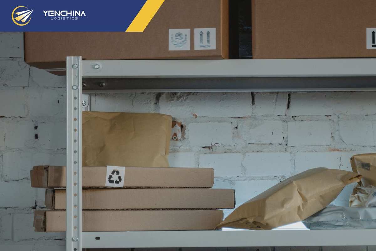 Kiện hàng dễ vỡ được lưu khu riêng tại kho, không xếp chồng kiện nặng lên trên