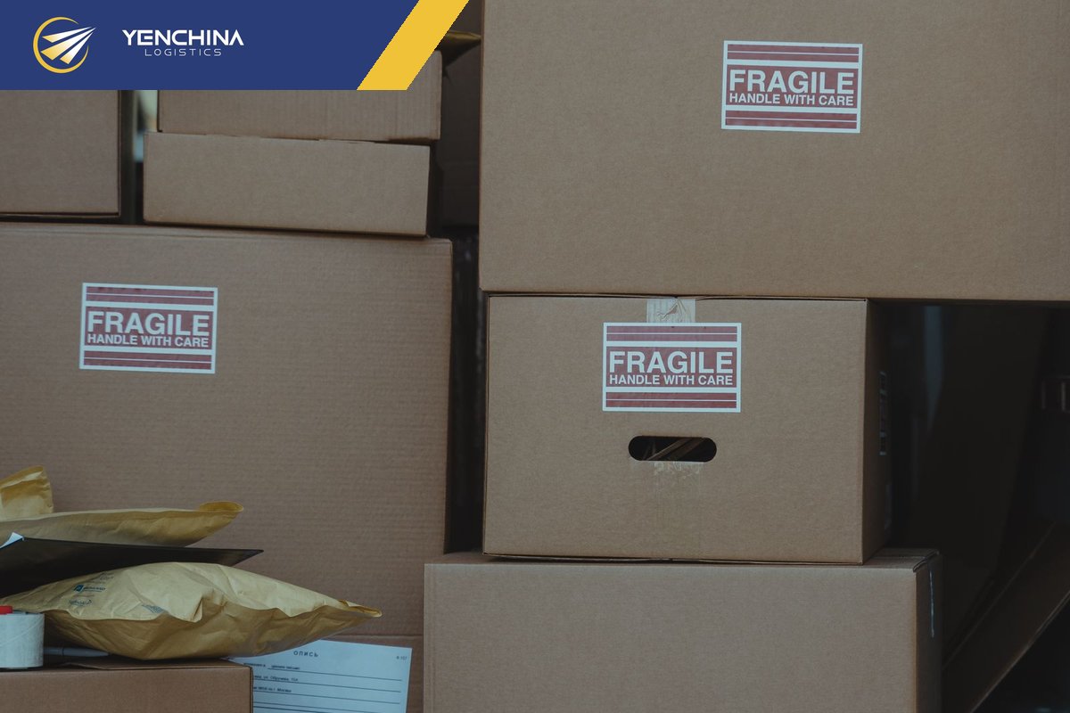 Nhiều kiện hàng từ các shop khác nhau chờ gom đơn Taobao tại kho Trung Quốc