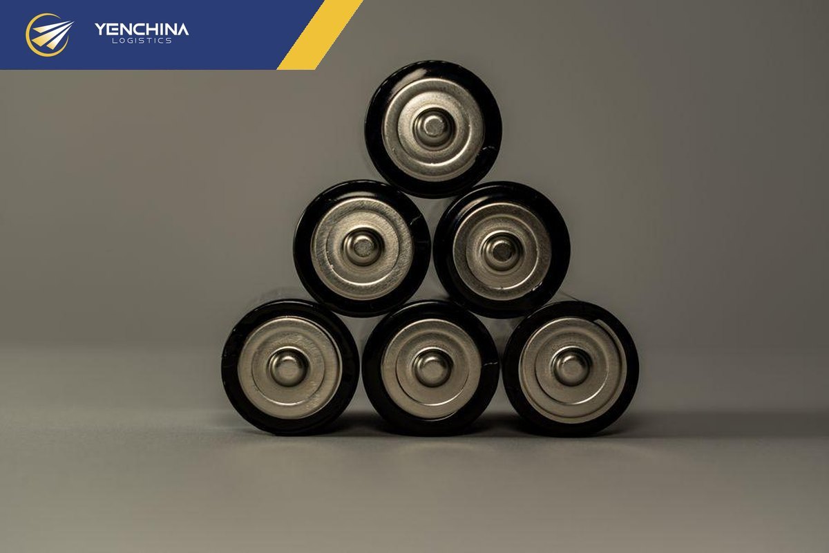 Pin rời là hàng nhạy cảm, cần đóng riêng và báo trước khi gửi từ Trung Quốc