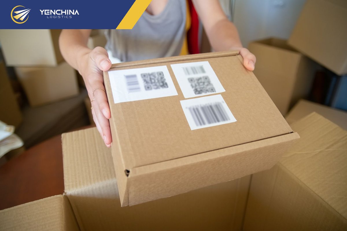 Kiện hàng dán đủ mã vận đơn để không bị thất lạc ở kho